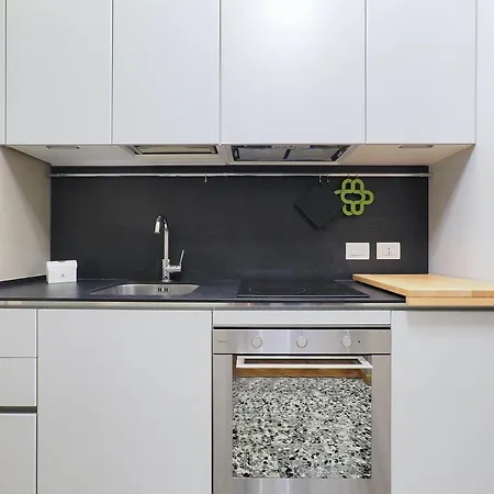 Contempora - Cavallotti 13 - B23 * Milano